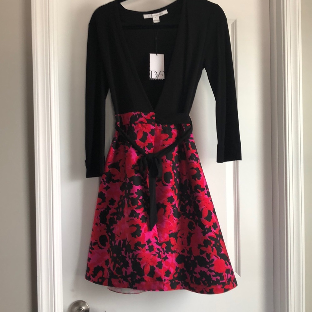 Gorgeous DVF Amelia Wrap Dress NWT